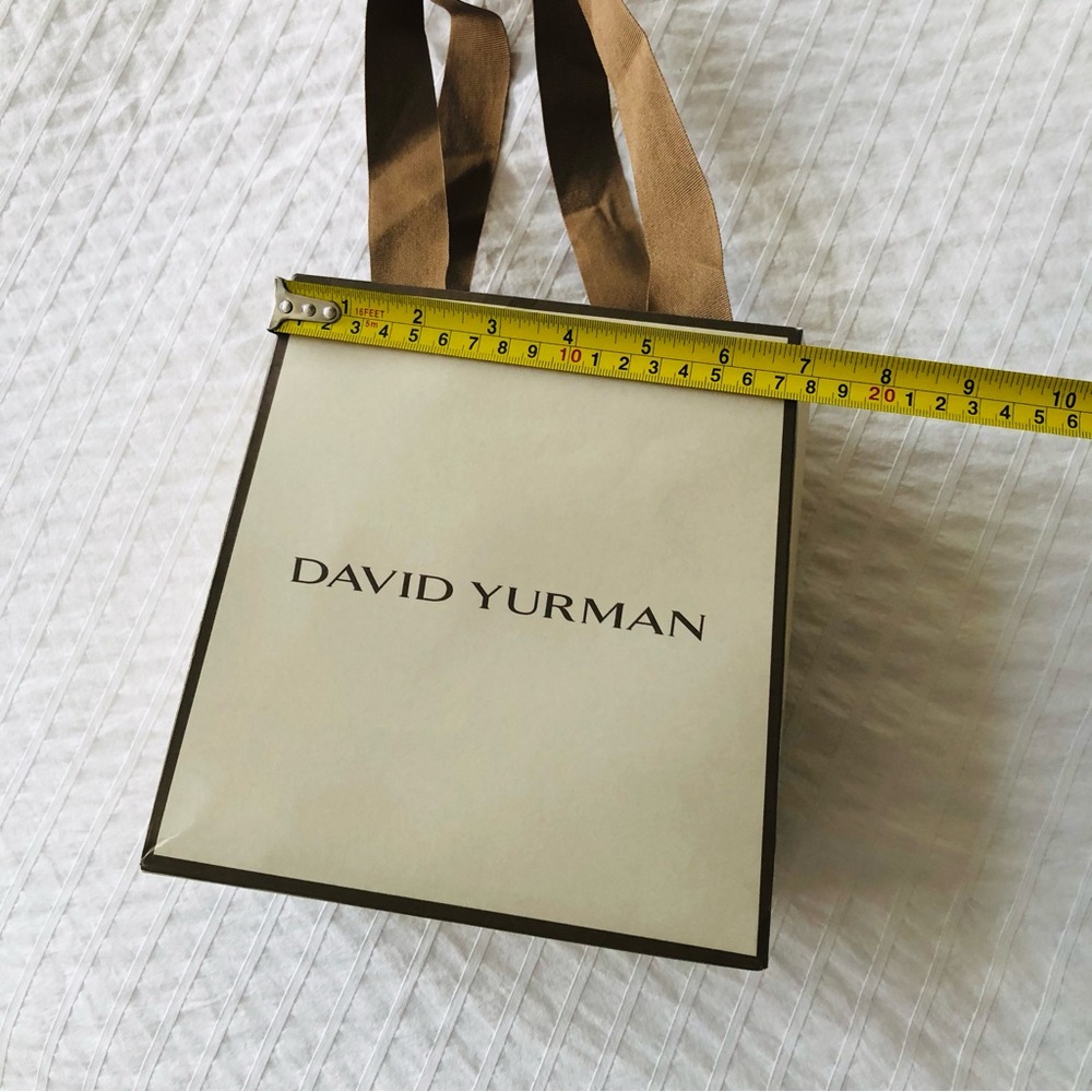 David Yurman Cream and Black Shopping Gift Bag - Picture 6 of 9